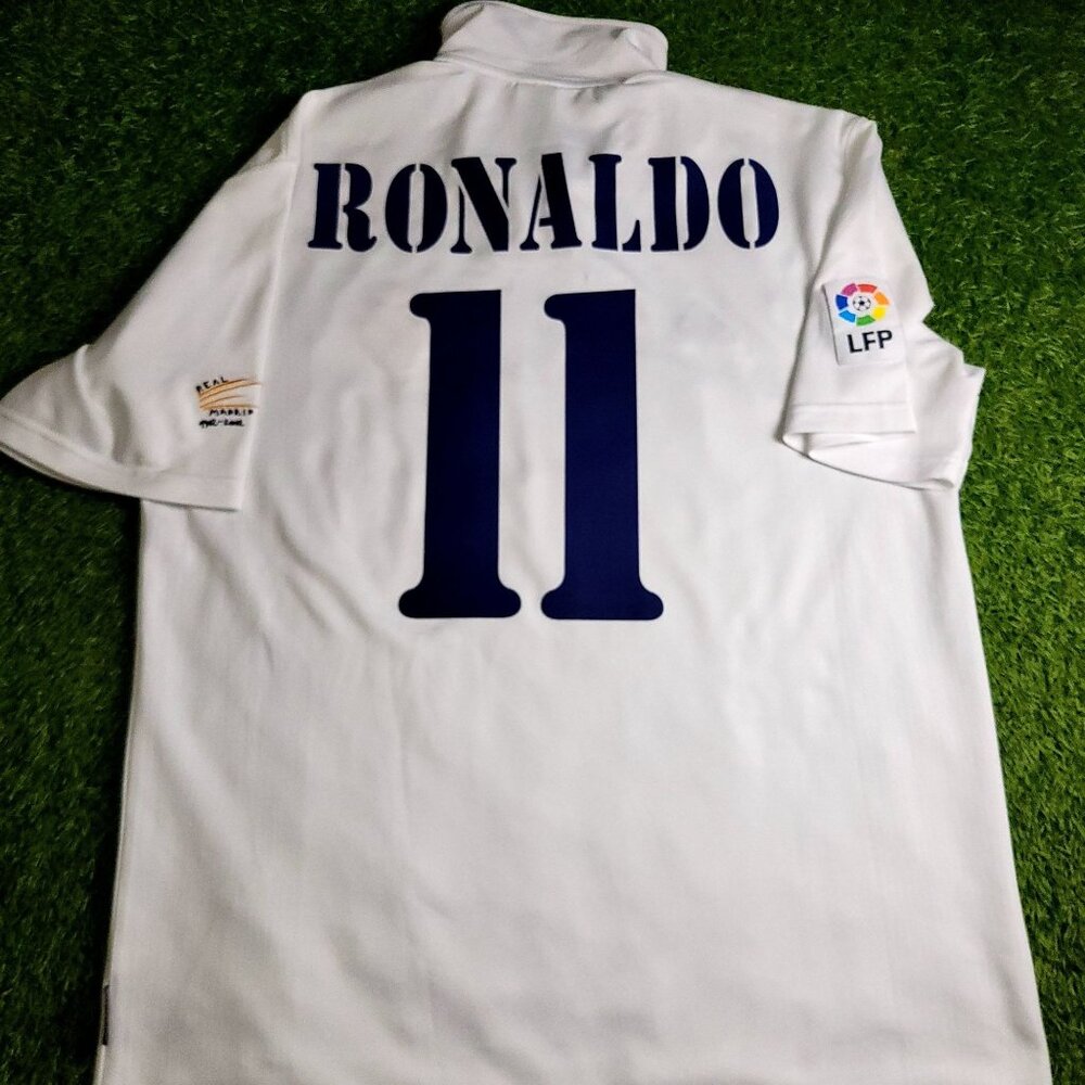 Ronaldo Real Madrid CENTENARY DEBUT 2002 2003 Soccer Jersey L SKU# 156653